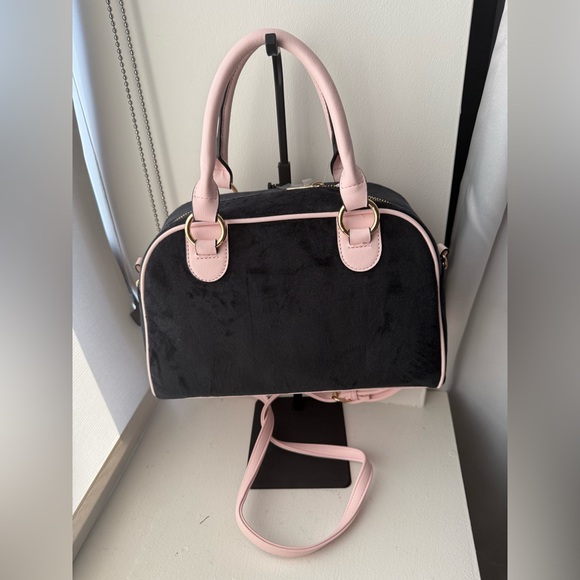 Juicy Couture Black & Pink Velour Handbag w/ Heart Keychain NWT - Picture 3 of 5